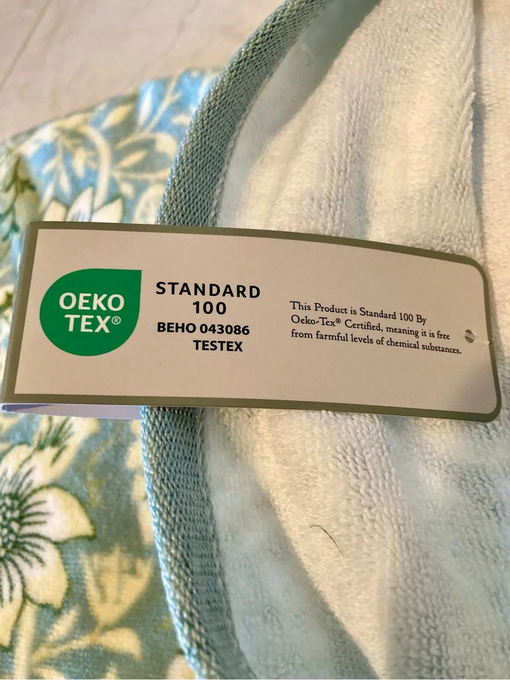 NWT Morris and Company bath bundle- one bath towel and 2 hand towels